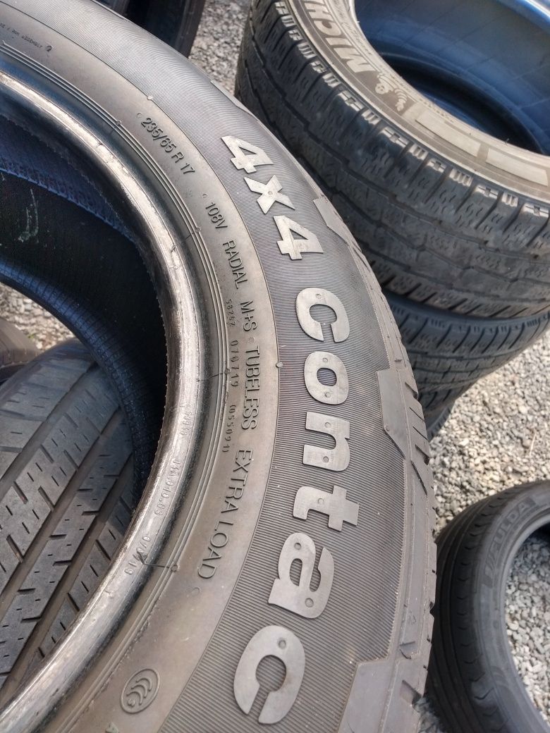 Opony letnie 2 szt Pirelli 235/65R17.