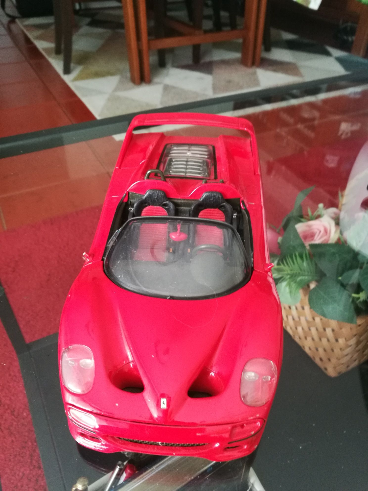 Ferrari F50 modelo in