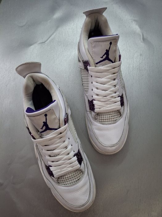 Кроссовки Air Jordan 4 Retro Purple Metallic White
ОРИГИНАЛ 
Отлично п