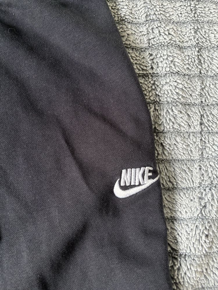 czarne dresy nike oryginalne, sportowe dresy nike