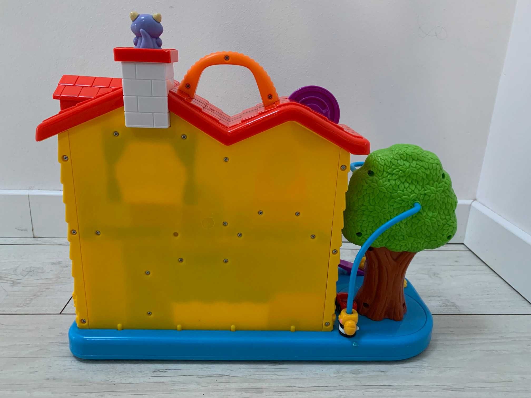 Interaktywny domek DUMEL