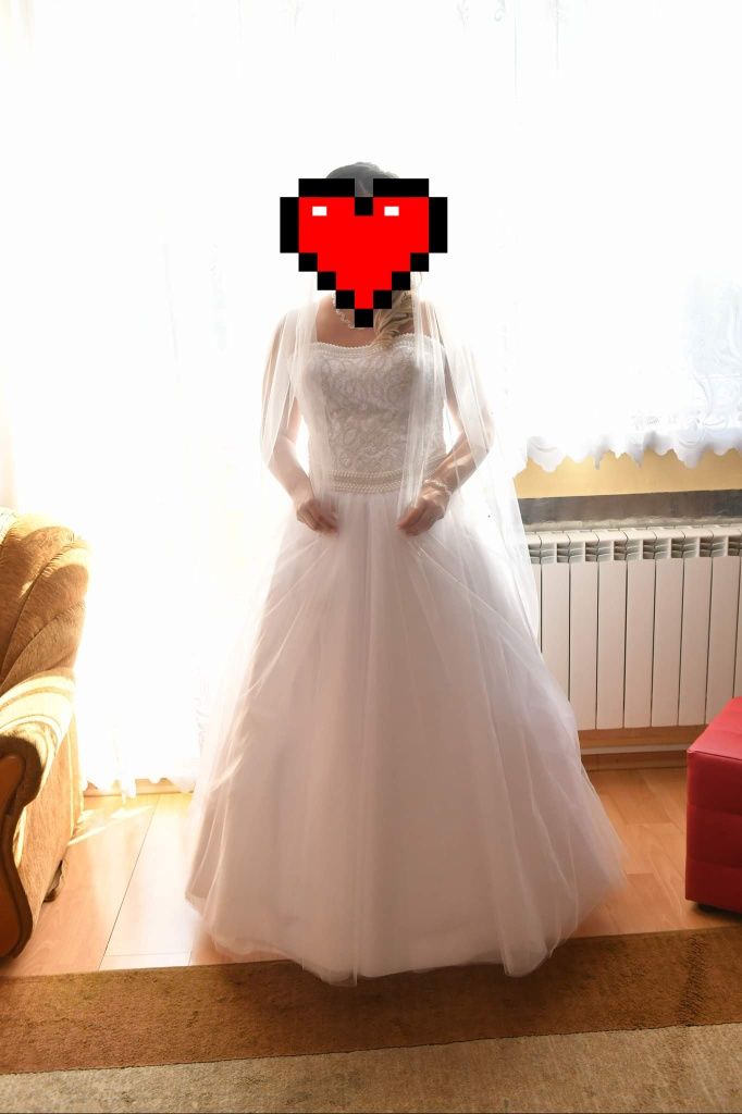 Suknia ślubna piękna biała