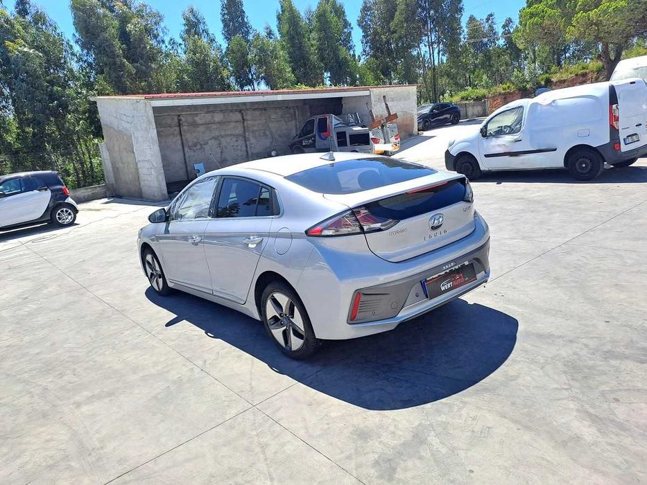 Hyundai IONIQ 1.6 GDI Hybrid, 2020 nacional