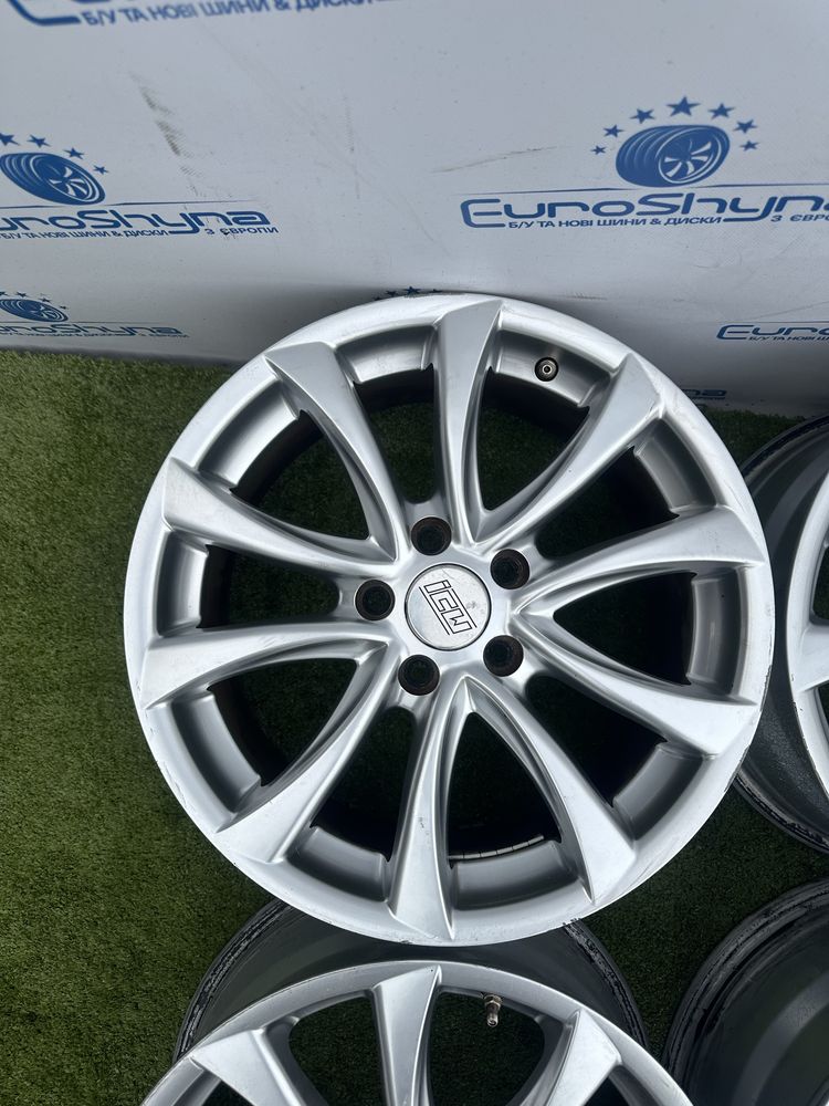 Диски 5/112 R17 8J ET45 ЦО 70.0