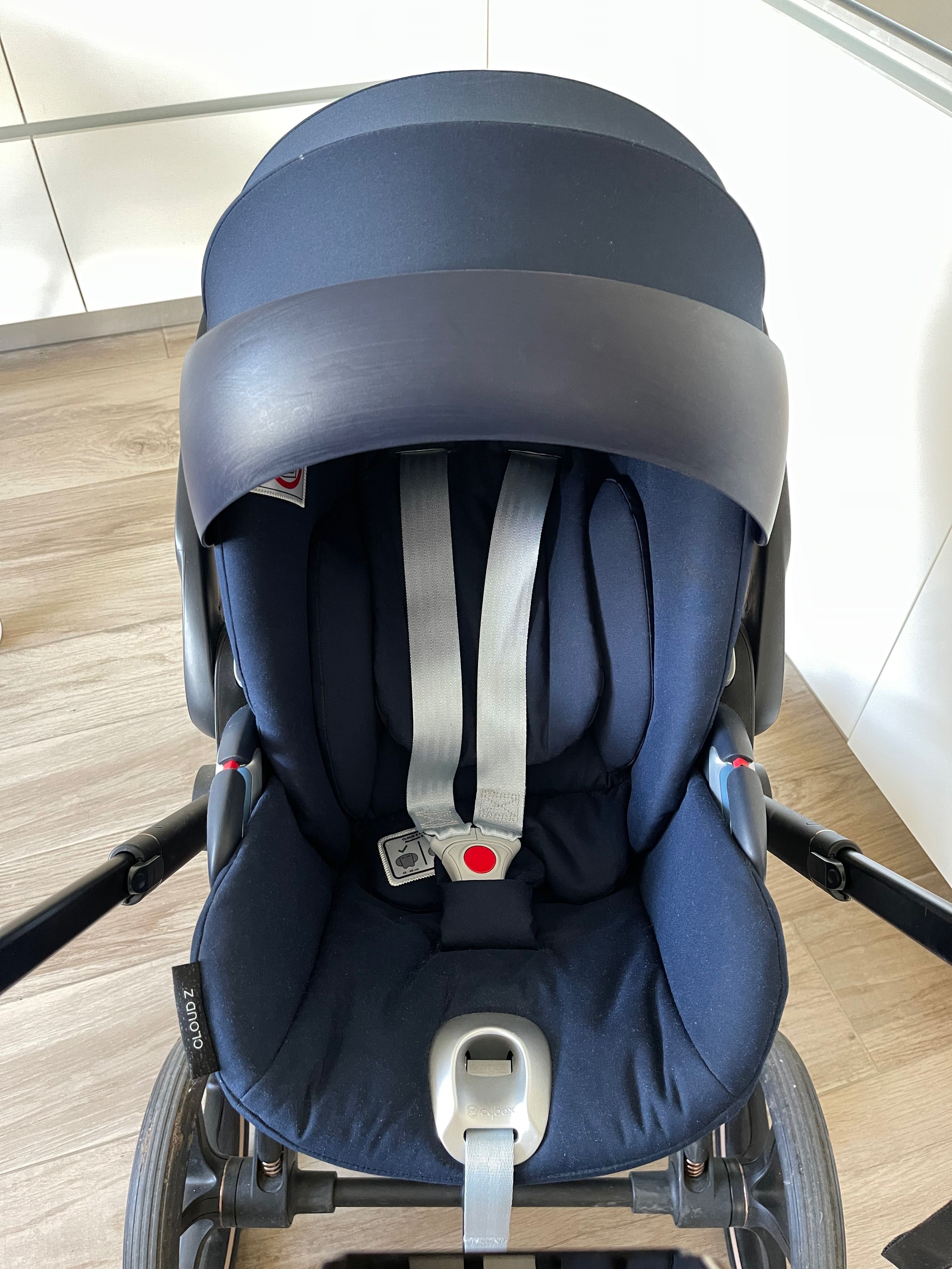 Aвтокрісло Cybex cloud z navy blue