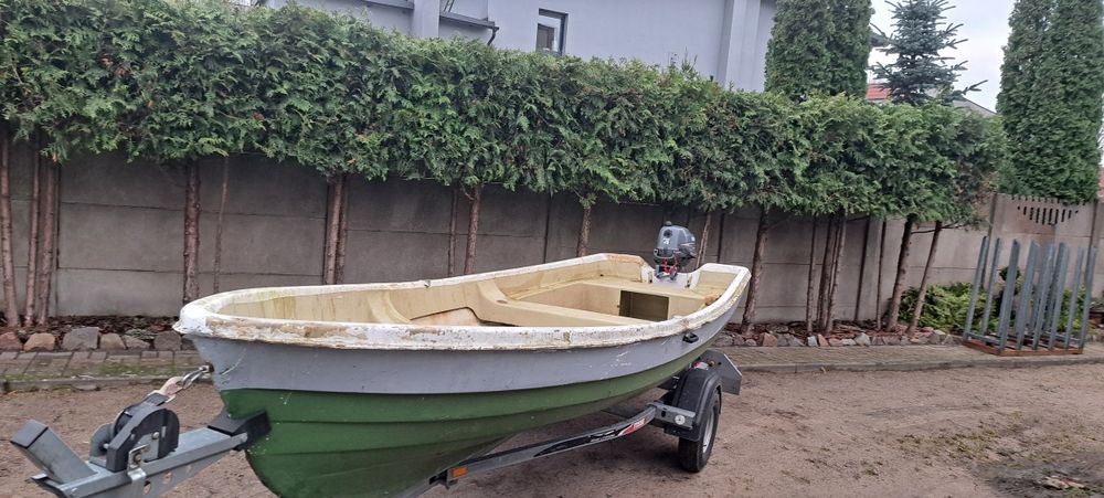 Lodz wioslowa 430 / 160 + Yamaha 4 KM 4 suw 2005 rok