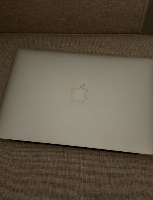Laptop Macbook Air 13 8 GB | 500 GB | 1500 MB Graphics