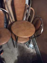 Stół plus 3 krzesła