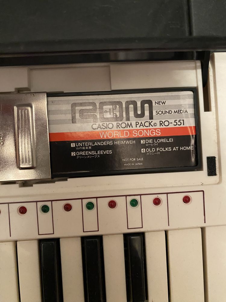 Piano / orgão portátil da Casio