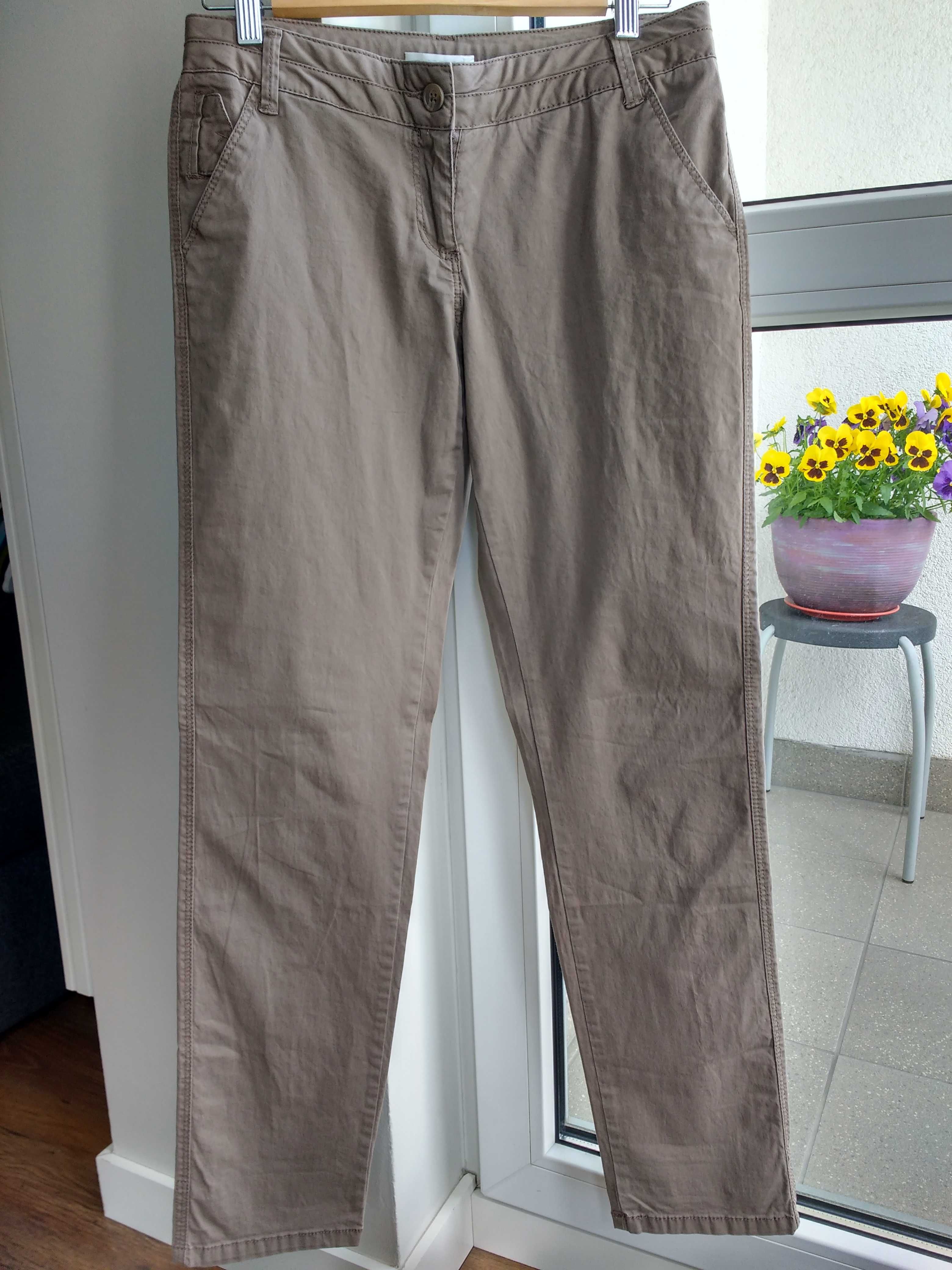 Beżowe spodnie chino Promod – rozmiar 38