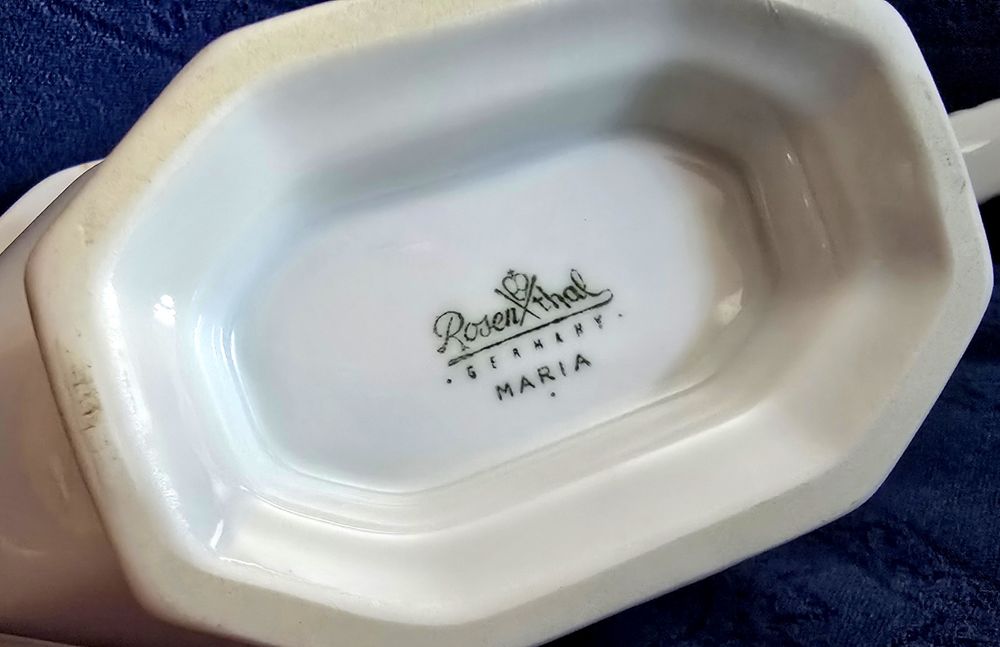 Mala sosjerka Rosenthal Maria.