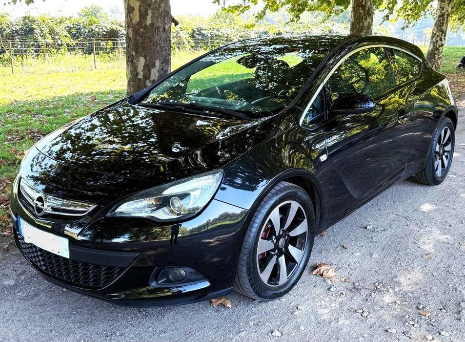 Opel Astra GTC Naional