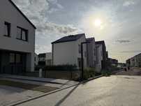 Skrajny segment 142 m² z dużą działką, widok na las | Słomin