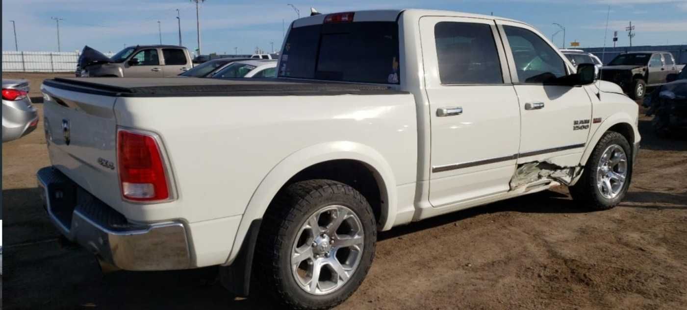 Dodge RAM 1500 Laramie 2016 5.7 HEMI