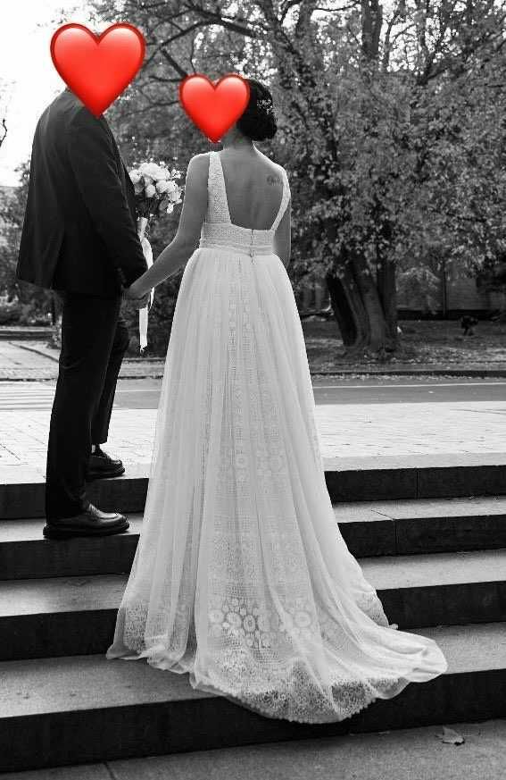 Весільна сукня розміру XS