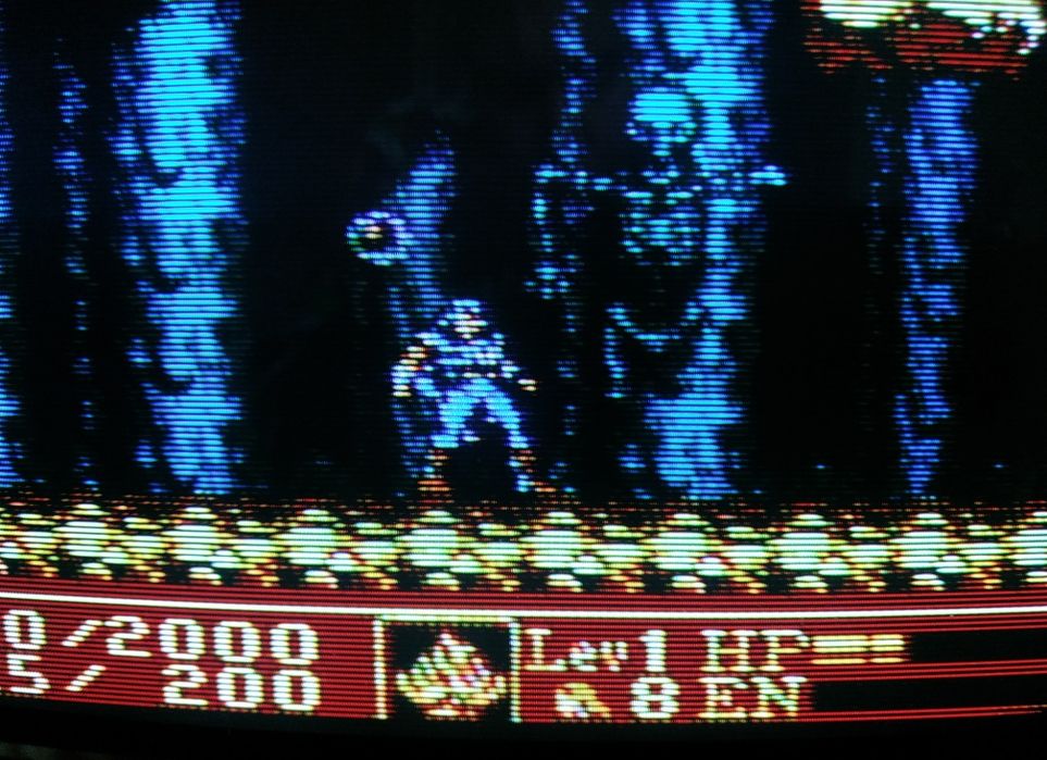 Sony BVM-14G5E 14" – Referencyjny ekran CRT do retro gamingu