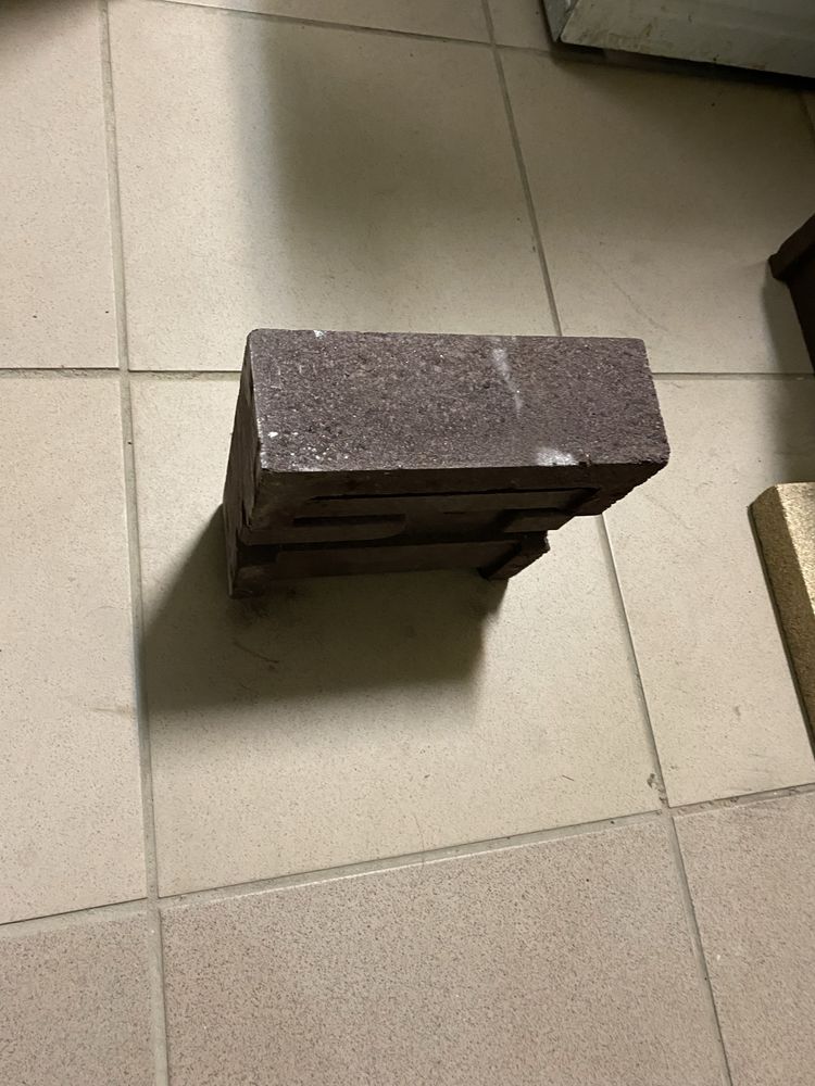 Cegły szamotowe do pieca akumulacyjnego 19x18x6,2cm