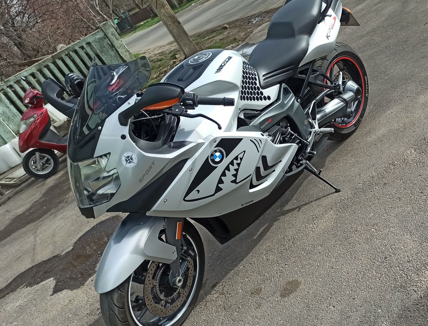 BMW k1300s .В приват не відповідаю