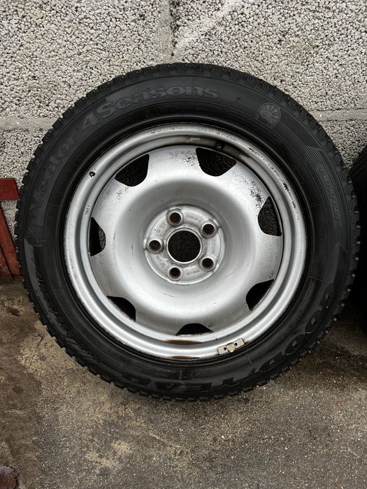 Oryginalne Felgi Stalowe R17 5x120 VW T5 T6 Opony Całoroczne 235/55/17