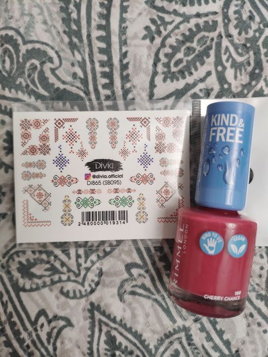 Лак для нігтів Rimmel Kind Free Nail Polish 166 слайдер вишиванка