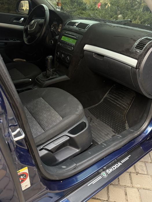 Продам Skoda a5 2011год