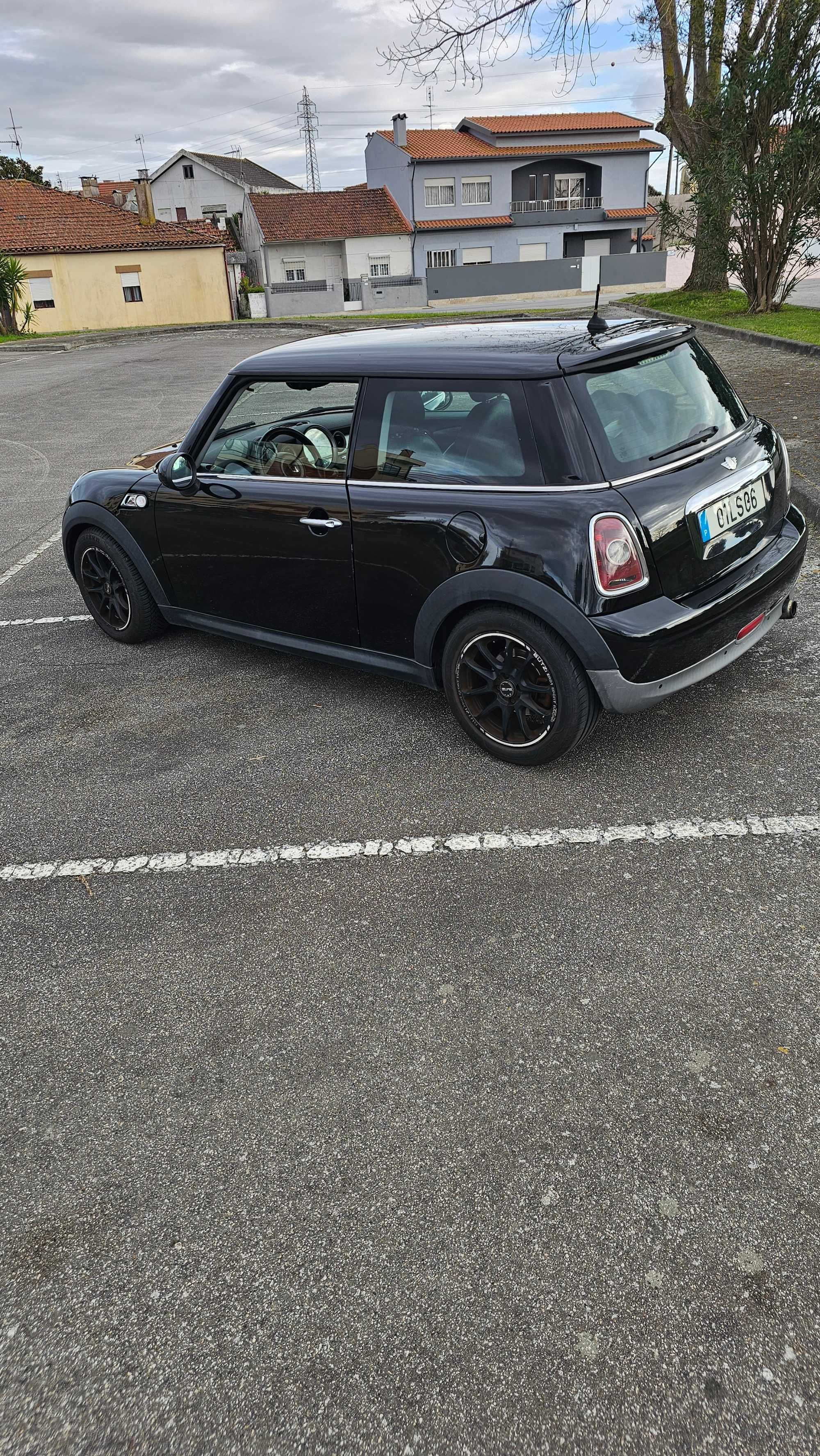 Mini Cooper D R56 (116cv)