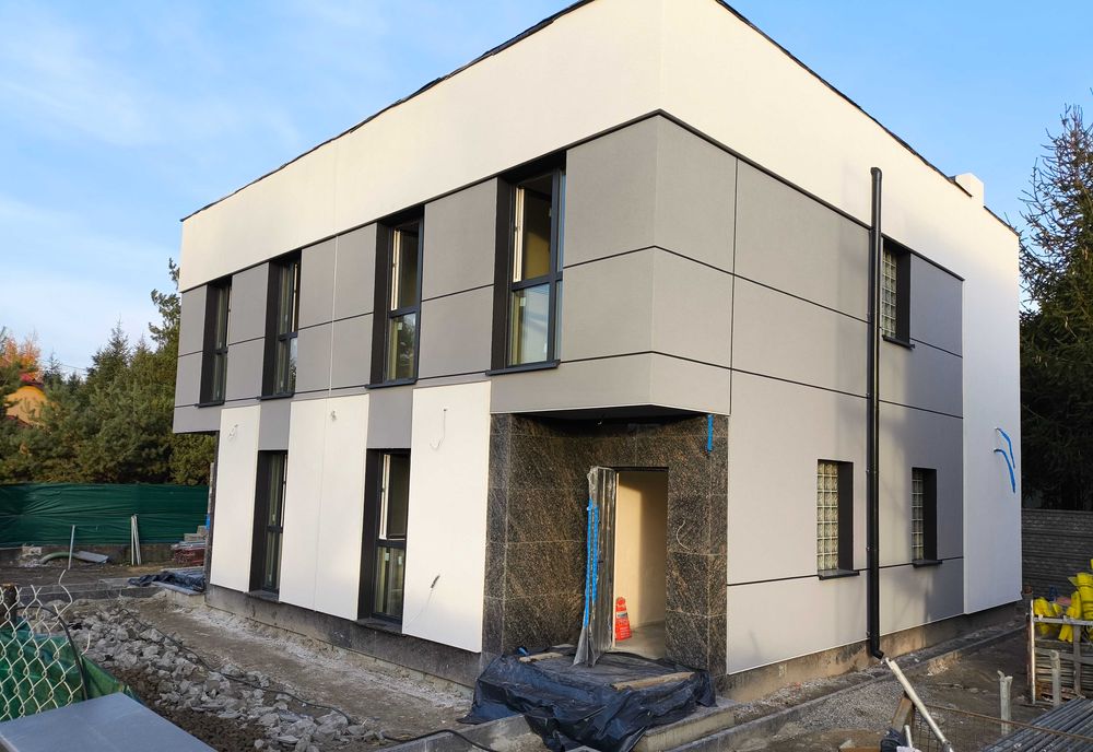 Nowoczesny dom dla rodziny – Osiedle Nowa, Zakręt (obok Warszawy)