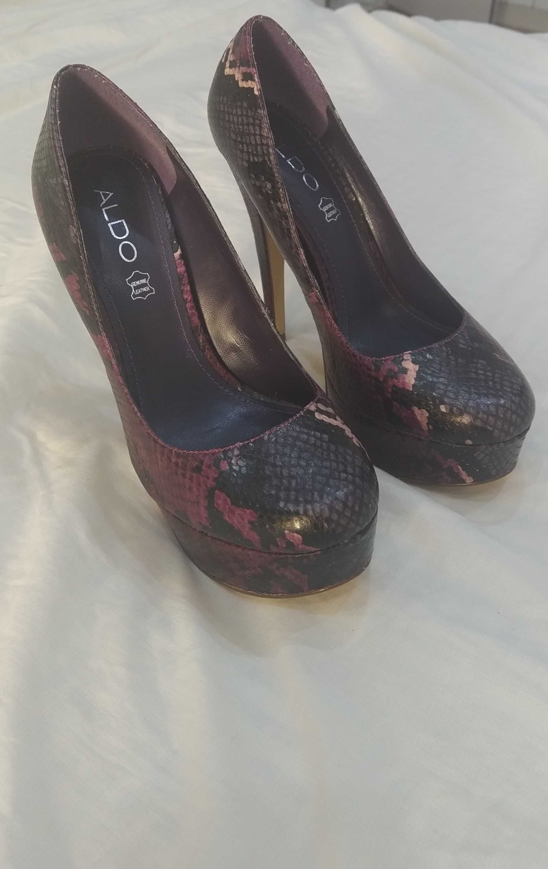 Sapatos altos marca Aldo n.37 em óptimo estado