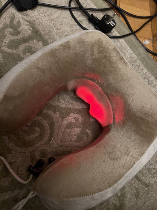 Массажер для шеи на зарядке