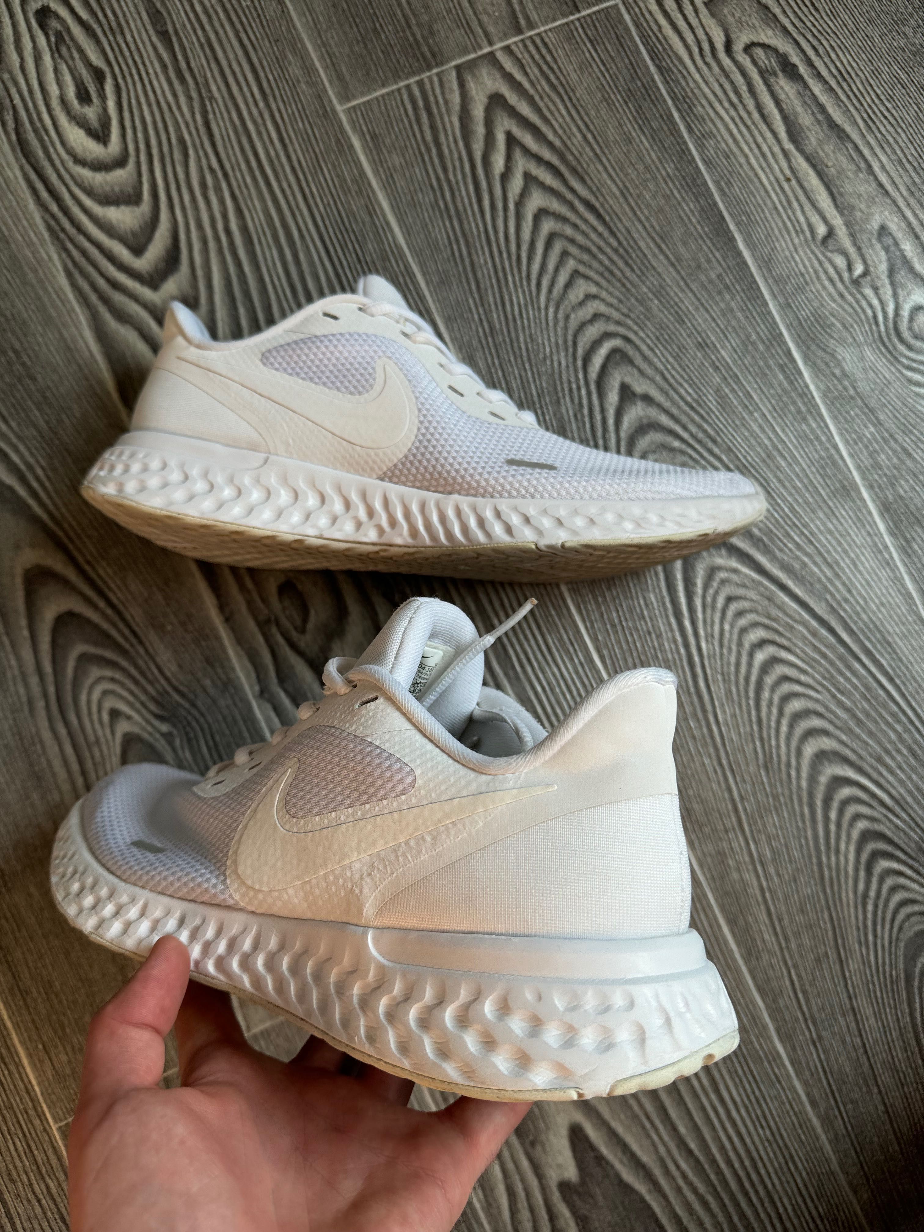 Кроссовки Nike revolution размер 43 стелька 27,5