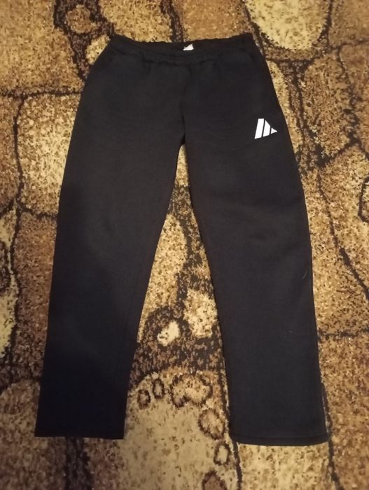 Продам мужские спортивные штаны черного цвета