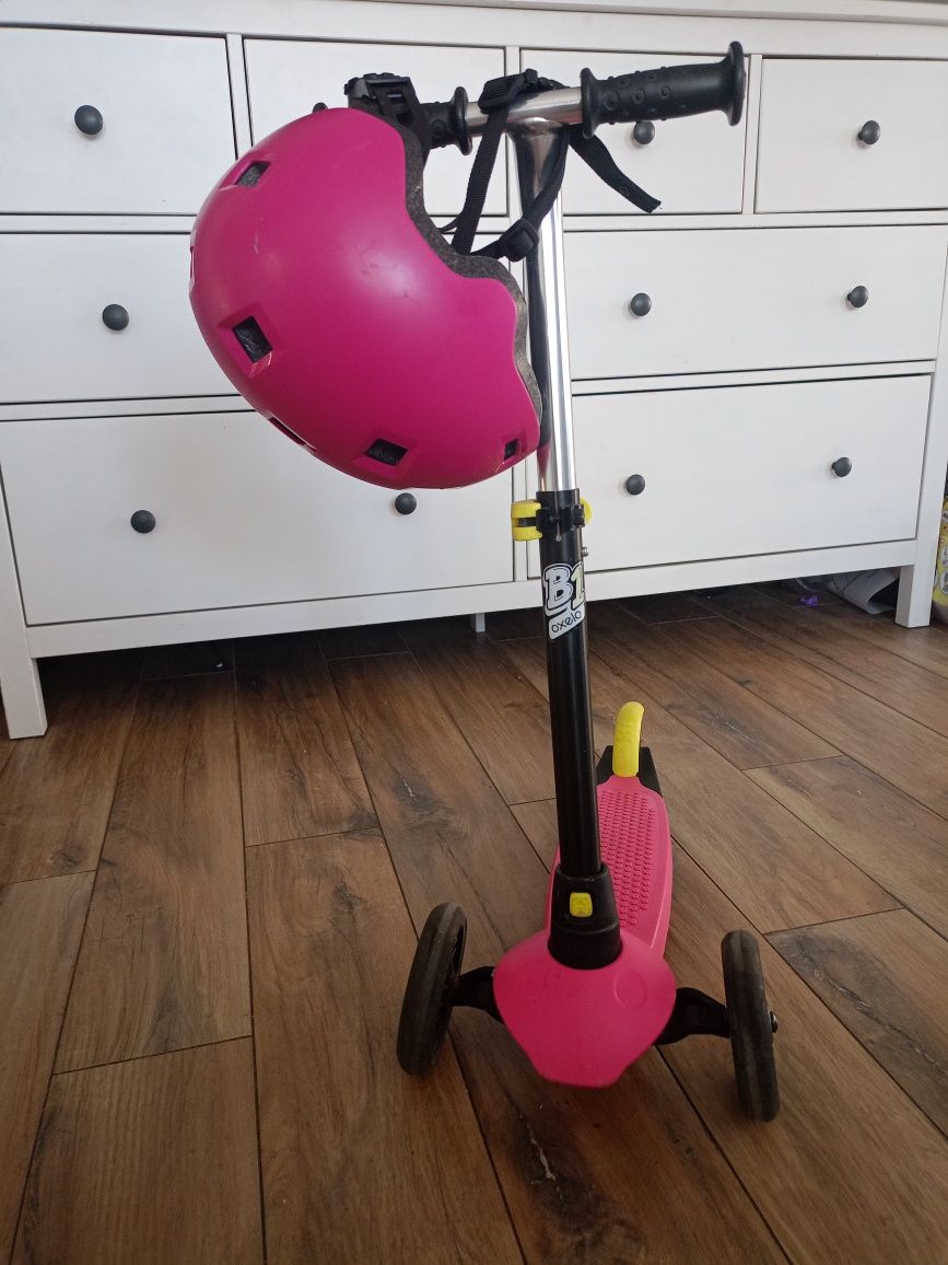 Hulajnoga trójkołowa Oxelo i kask