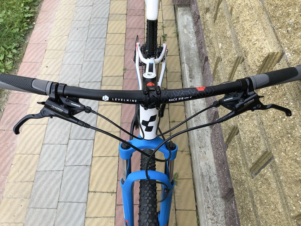 Велосипед Cube AIM DISC 27.5 white-red-blue