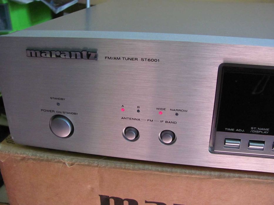 Tuner Marantz ST6001