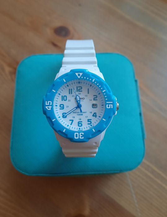 Zegarek damski Casio LRW-200H 2BV