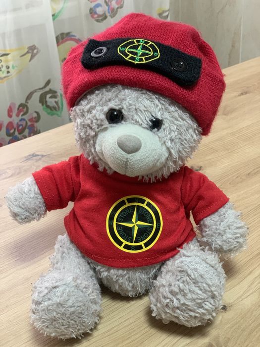 Ексклюзивні ведміді Louis Vuitton та Stone Island