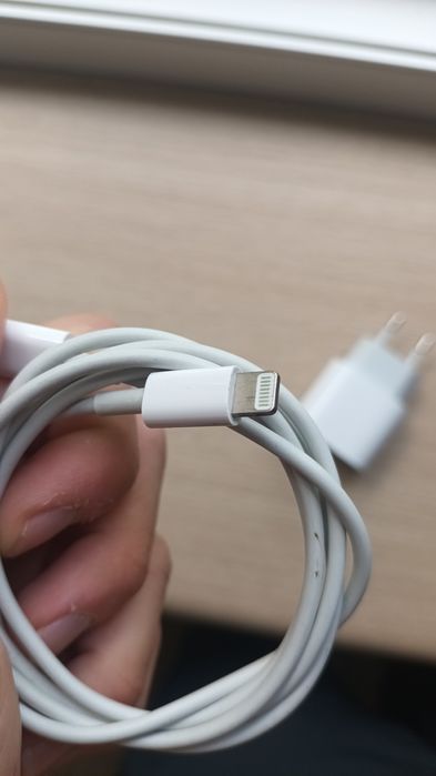 Zestaw Ipad 10,2" ( 9 gen. ) + Etui + Klawiatura + Rękawiczka