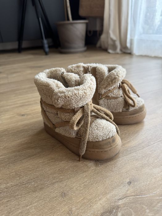 Buty ZARA zimowe 25 rozmiar