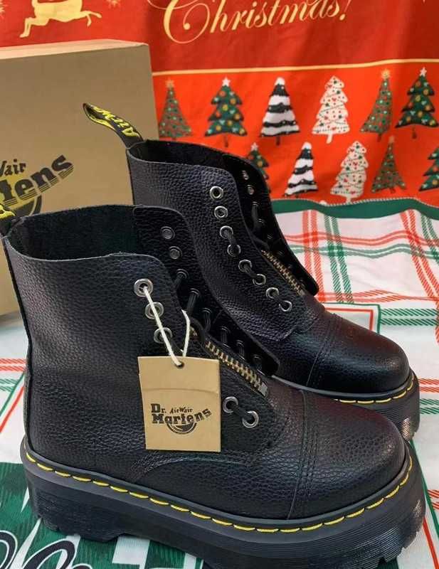 Dr. Martens Sinclair Platform Boot Lazy Oaf R40