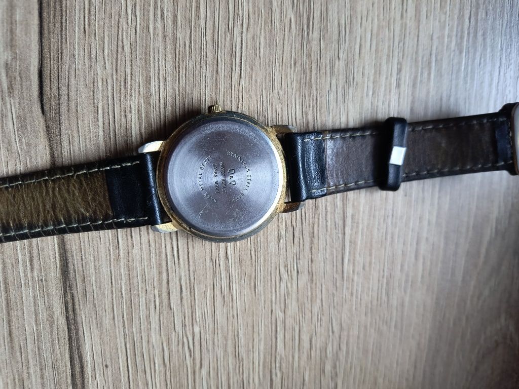 Zegarek Q&Q quartz skórzany nie chodzi