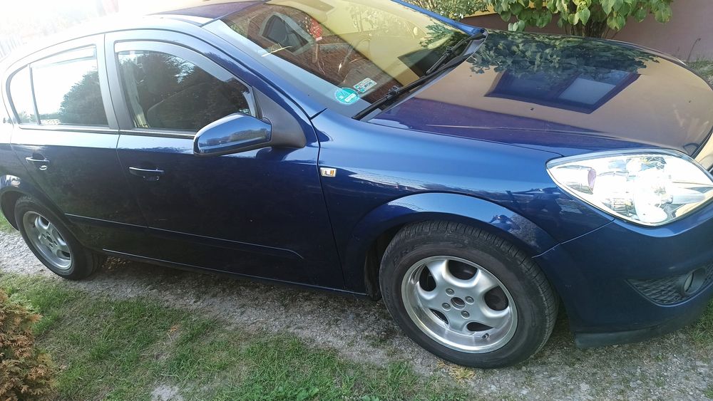 Opel Astra H  B+G