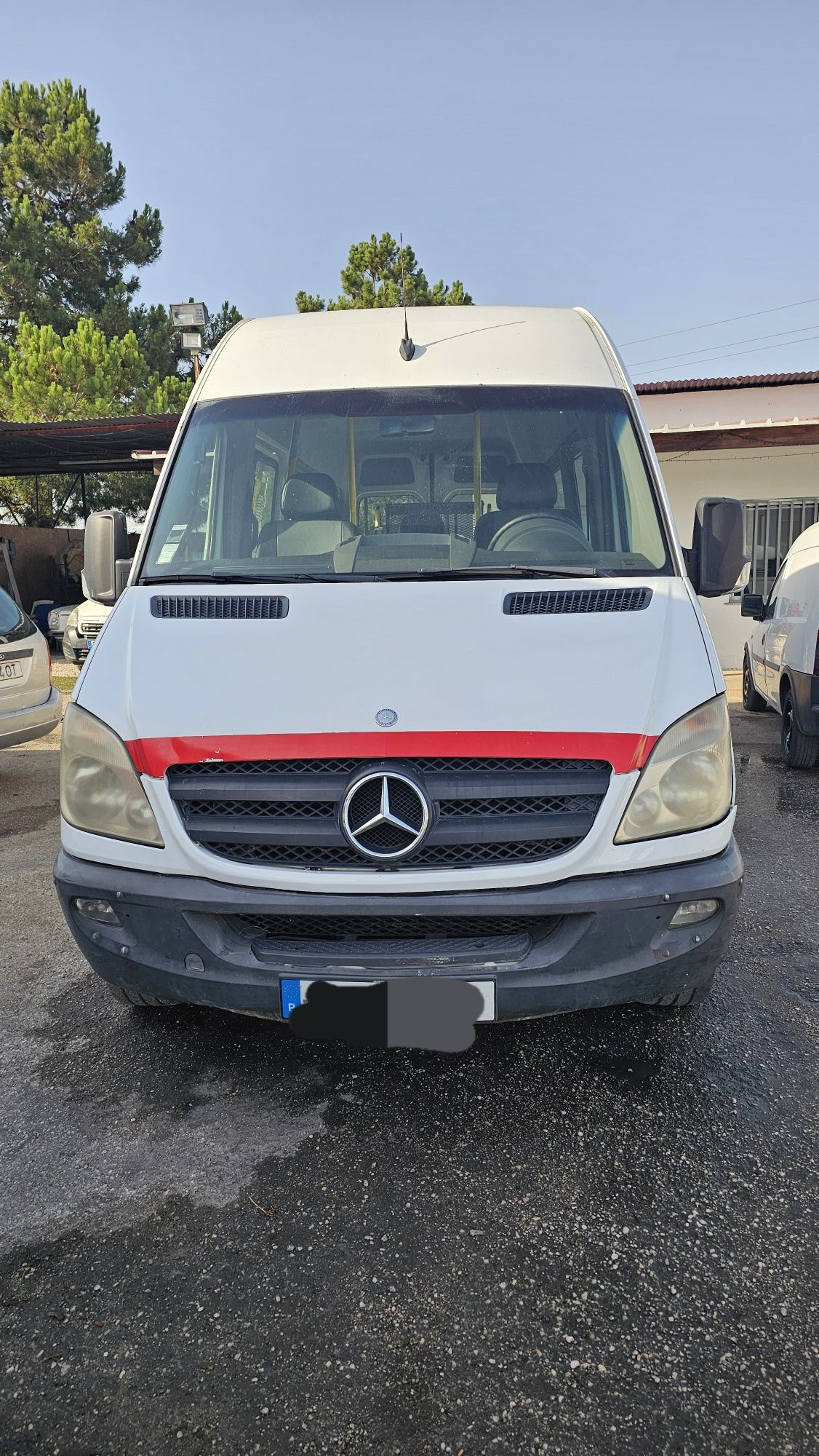 Vendo viatura para Transporte de Doentes não urgentes com plataforma