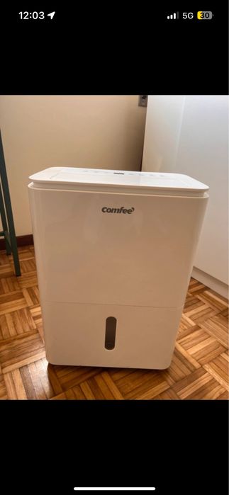 Desumidificador marca Comfee
