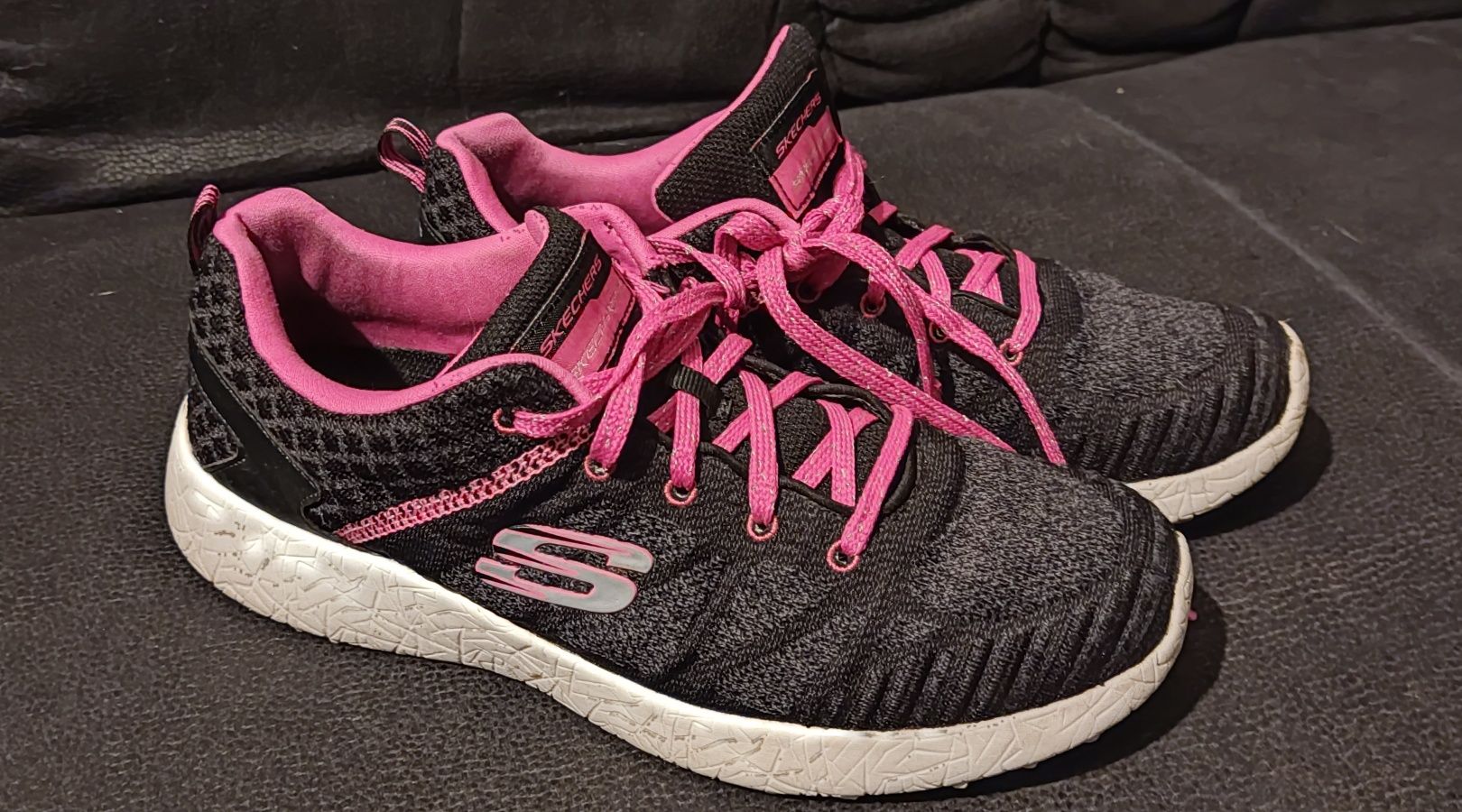 Buty sportowe do biegania skechers