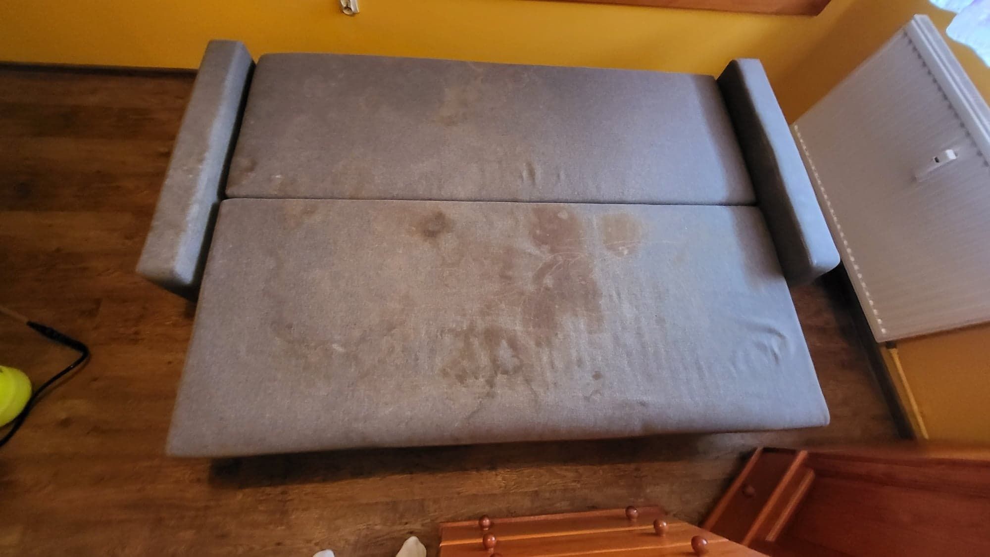ECOflex24 oferuje pranie tapicerki, kanapy, narożniki, dywany.
