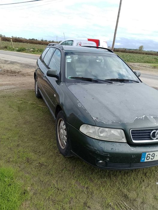 Audi A4 a gasooina e GPL