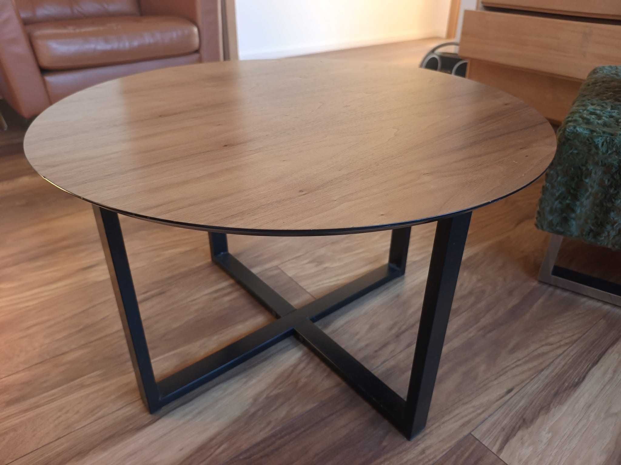 Vendo poltrona, mesa de café e candeeiros – pack económico