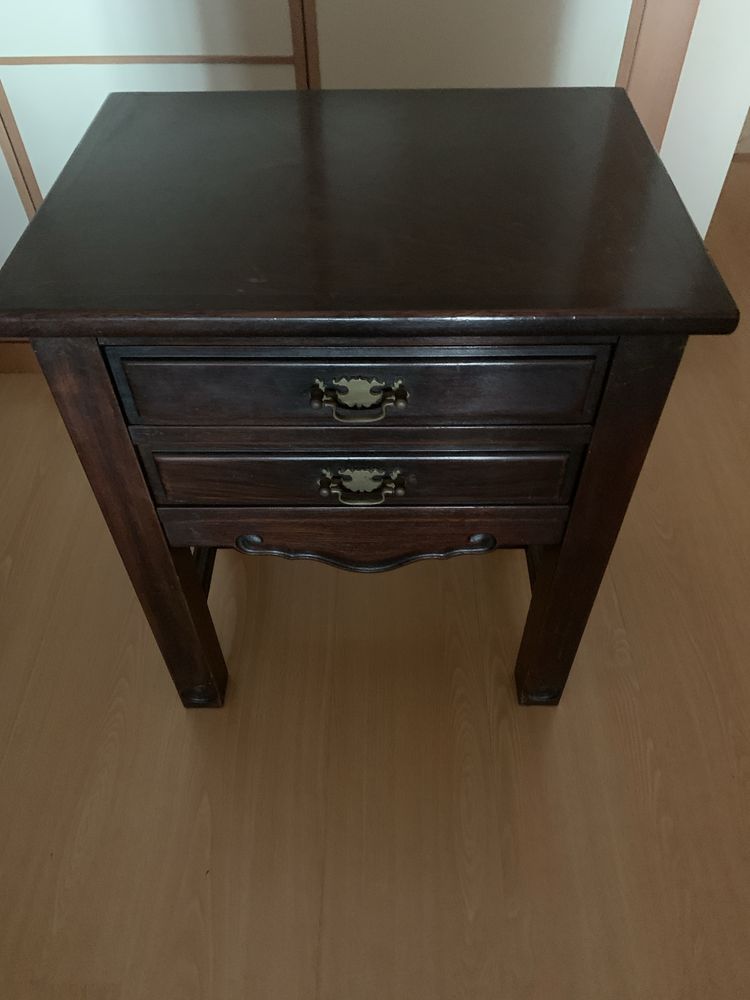 Mesa de cabeceira