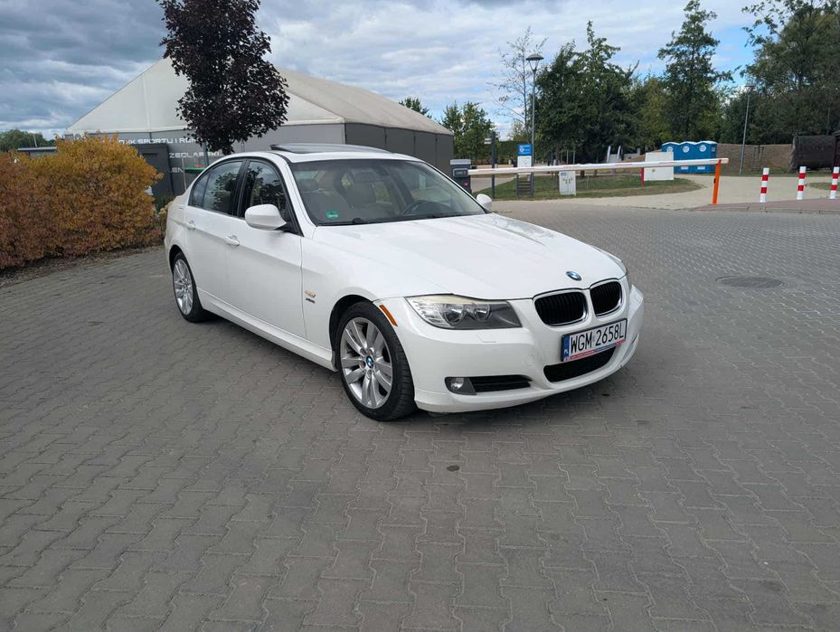 BMW 328i 4x4 3.0 jasna skora,szyber, Xdrive, niski przebieg