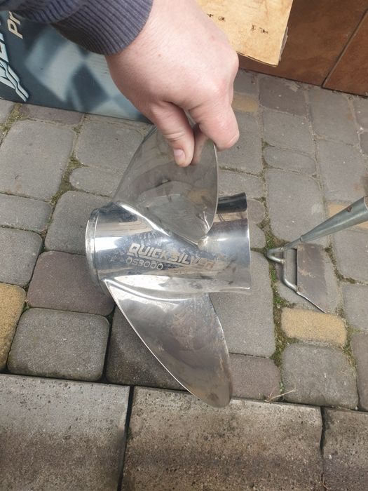Винт гребной нержавейка 19 Quick silver QS 3000